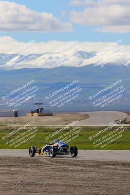 media/Feb-26-2023-CalClub SCCA (Sun) [[f8cdabb8fb]]/Race 3/